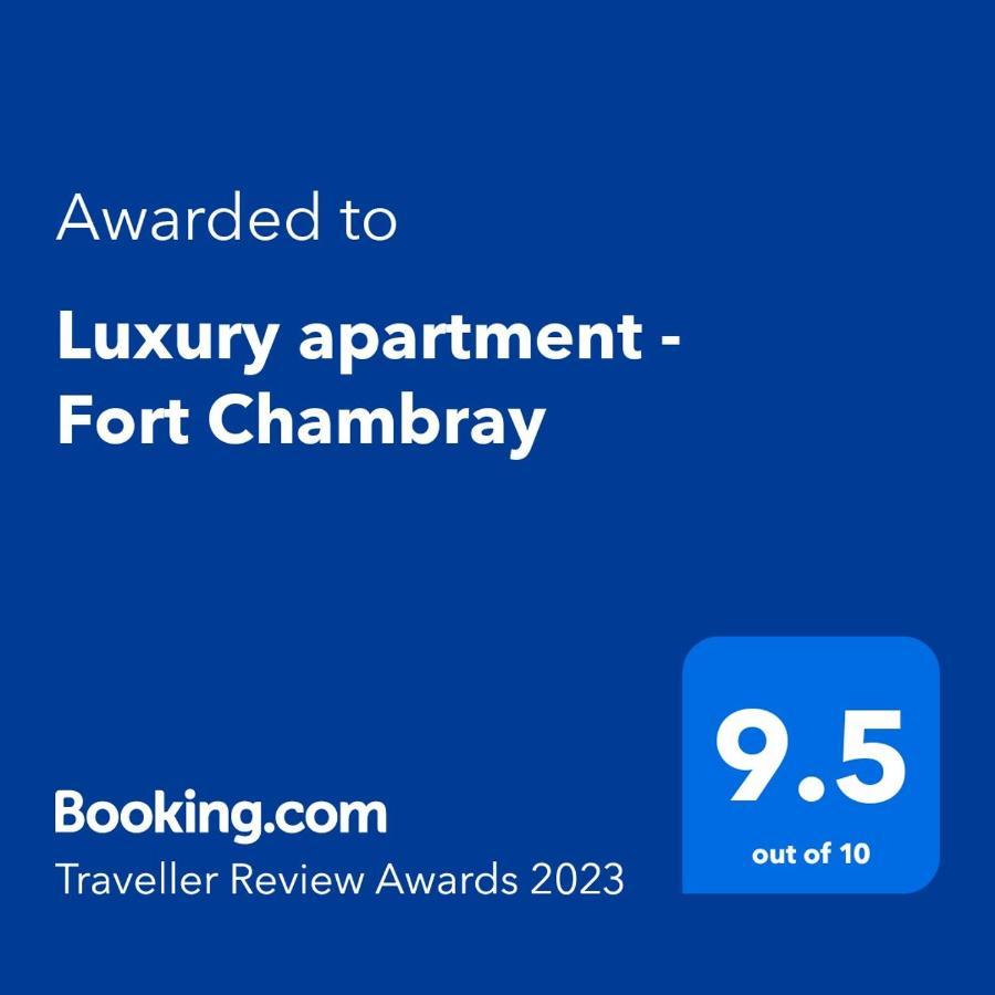 Luxury Apartment - Fort Chambray กฮาจ์นซีเลม ภายนอก รูปภาพ