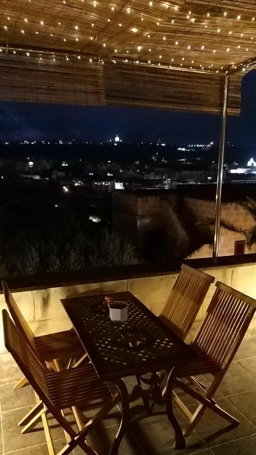 Luxury Apartment - Fort Chambray กฮาจ์นซีเลม ภายนอก รูปภาพ